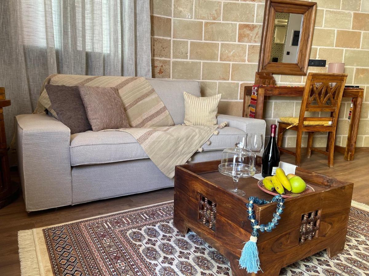 Utopia Luxury Suites - Old Town Rhodes City ภายนอก รูปภาพ