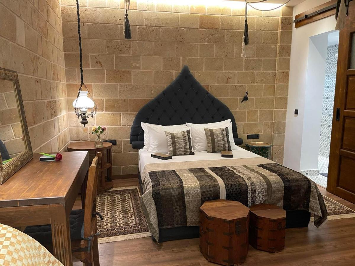 Utopia Luxury Suites - Old Town Rhodes City ภายนอก รูปภาพ