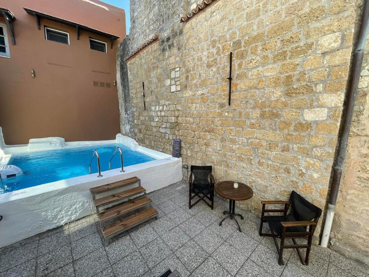 Utopia Luxury Suites - Old Town Rhodes City ภายนอก รูปภาพ