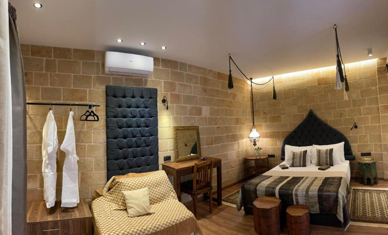 Utopia Luxury Suites - Old Town Rhodes City ภายนอก รูปภาพ