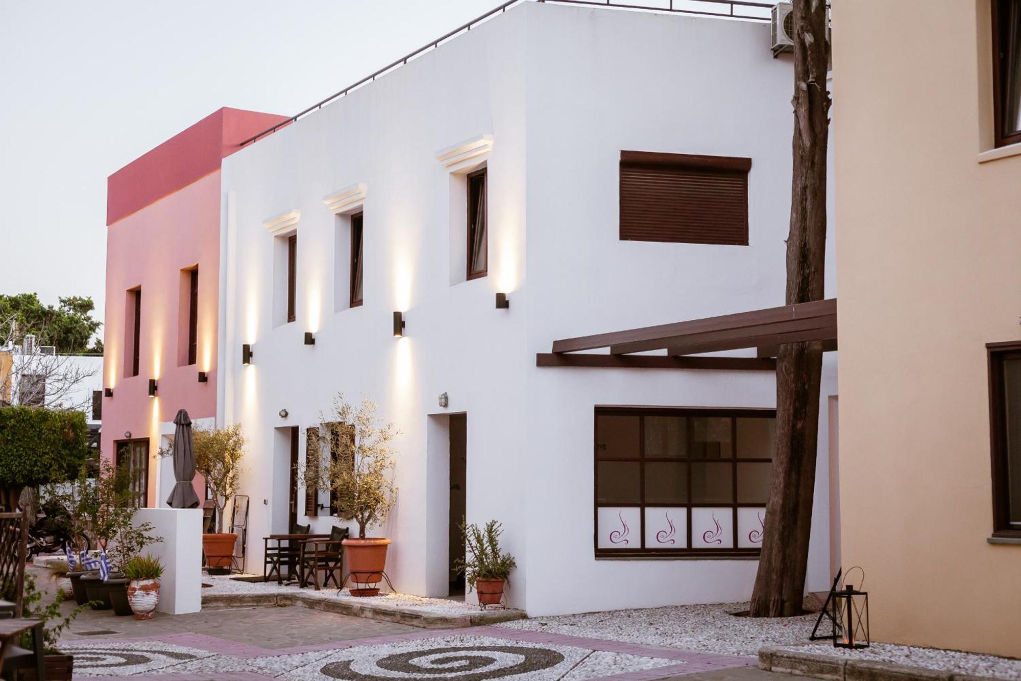 Utopia Luxury Suites - Old Town Rhodes City ภายนอก รูปภาพ