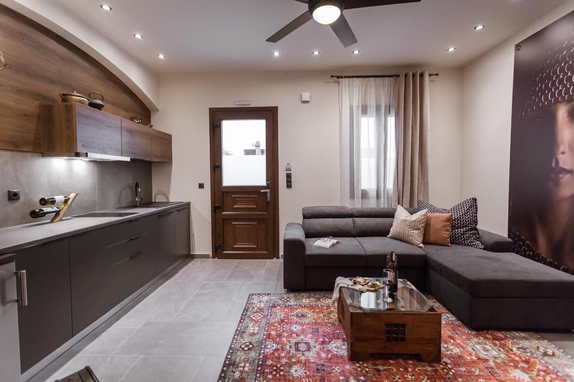 Utopia Luxury Suites - Old Town Rhodes City ภายนอก รูปภาพ